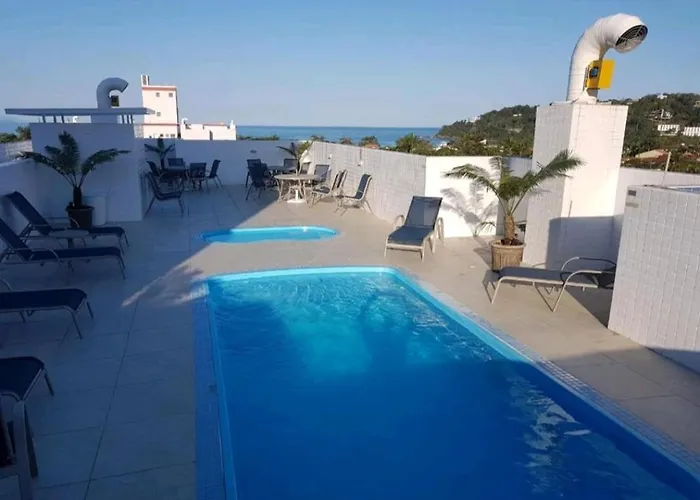 próximo ao mar Toninhas!